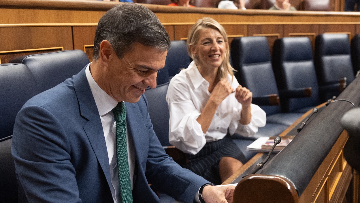El paro cae en otras 49.000 personas y el empleo suma 77.000 afiliados en solo un mes. EP.