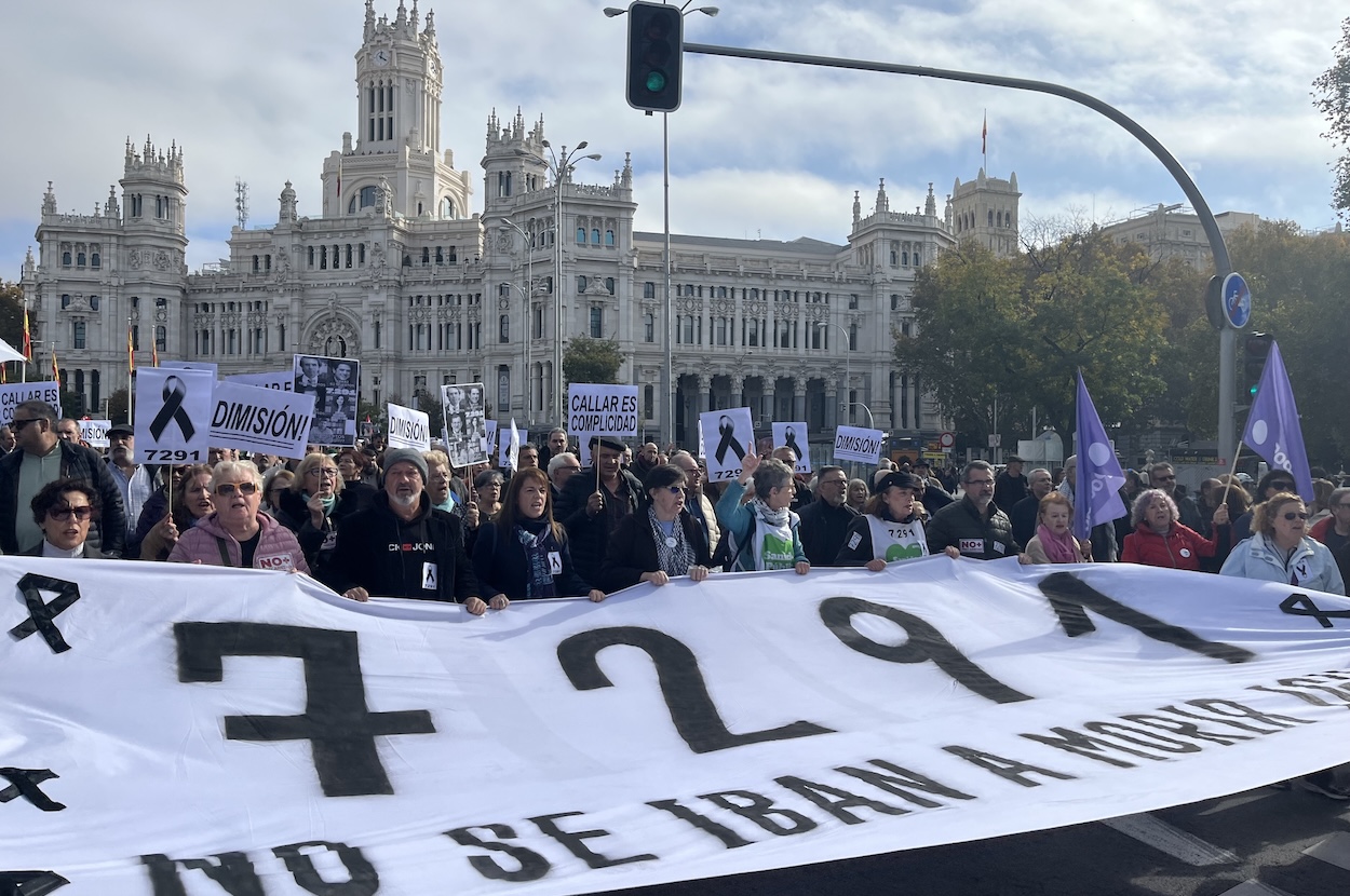 Manifestación por los fallecidos en residencias. EP