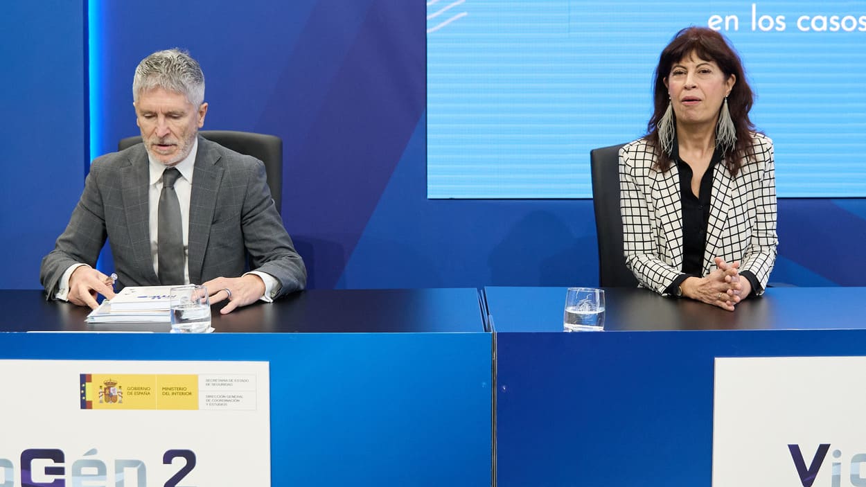 La ministra de Igualdad, Ana Redondo, y el ministro del Interior, Fernando Grande-Marlaska, presentan el nuevo modelo de respuesta policial a la violencia de género. EP.